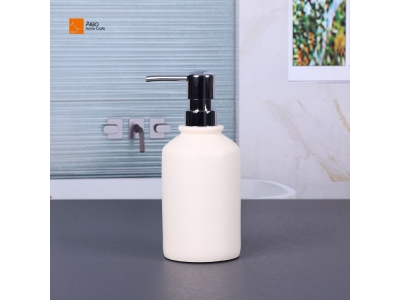  Wholesale Beige round Resin Lotion Bottle Household Bathroom Hand Soap Dispenser for Hotel Amenities Manufacturer