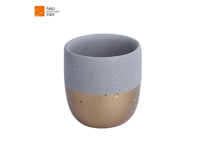 Wholesale Custom Design Luxury Natural Concrete Candle Jars Empty Matte Gold Candle Cup In Bulk