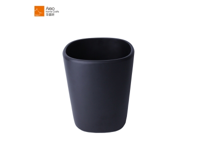 Customized Black Creative Polyresin Mini Hotel Room Paper Basket Garbage Trash Bin Can