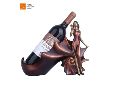 Home Metal Finishing Lady With Cup Table Stand Wine Bottle Rack Display For Bathroom Or Tablewaer Wholesale