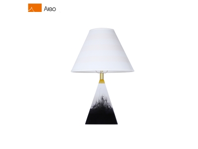 Factory Sale Black Smog Polyresin Bed Room Stylish Decorative Table Lamp