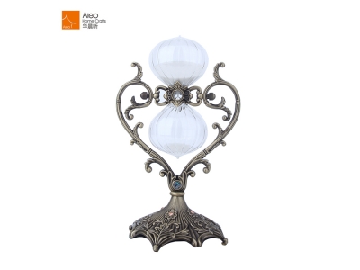 European Style Luxury Retro Big Heart-shaped Unique Beautiful Hourglass Sand Timer With Gems